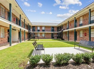 Monet V - Lima One, Baton Rouge, LA 70806