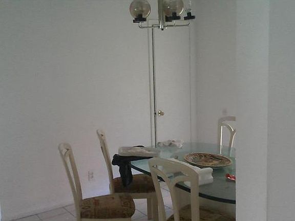4th image of 10456 SW 52nd St