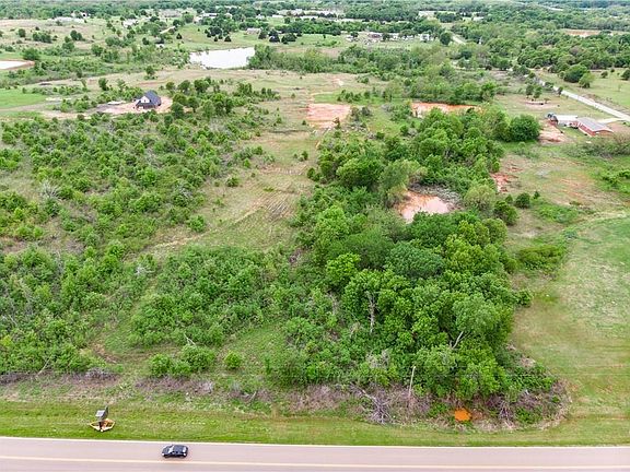 3rd image of N Luther Rd