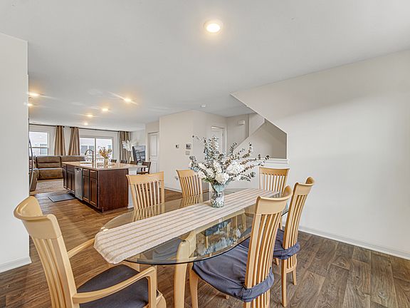 4th image of 2241 Sassafras Way E