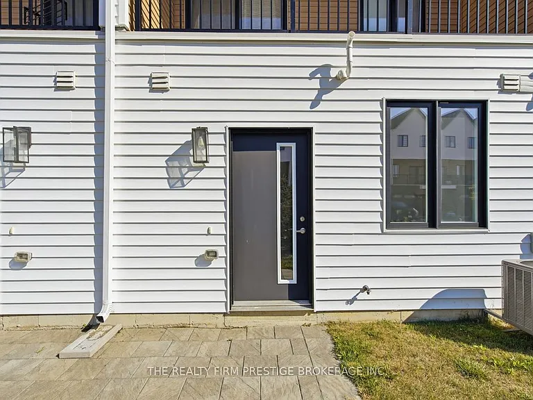 1595 Capri Cres #28 — Photo 25