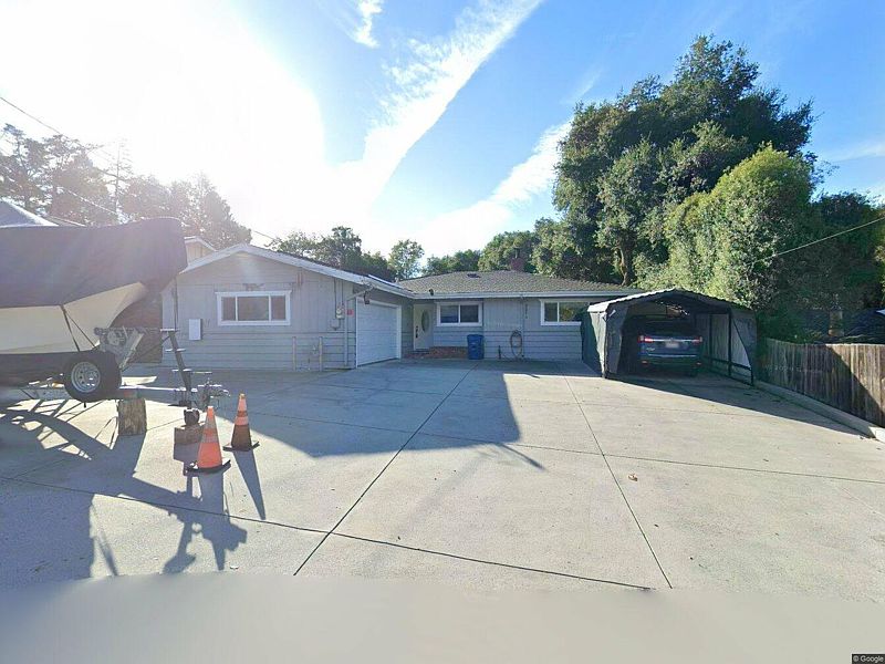 1st image of 170 Estates Dr