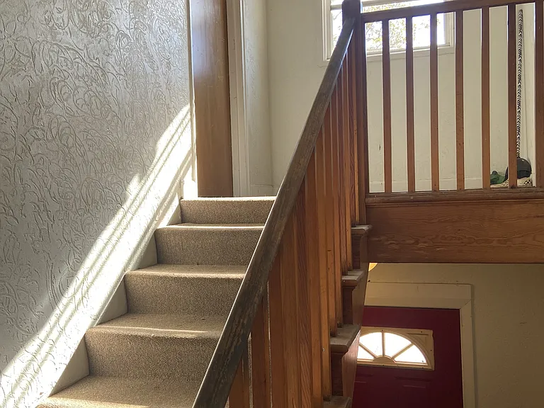 127 Crestview Dr #3 — Photo 13