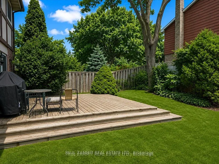 210 Bayview Fairways Dr — Photo 3