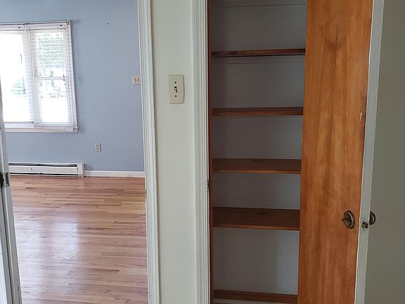 4th image of 2337 Buena Vista Blvd
