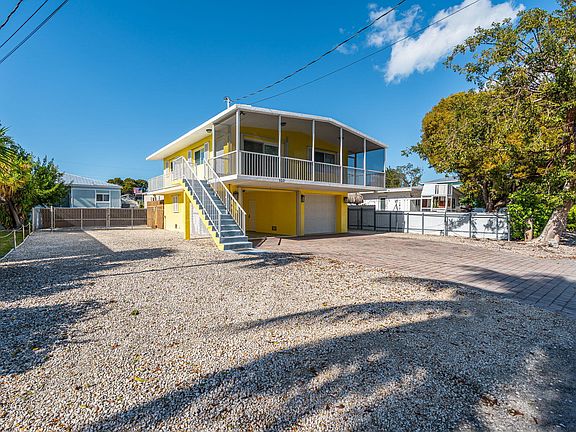 2nd image of 527 Sound Dr