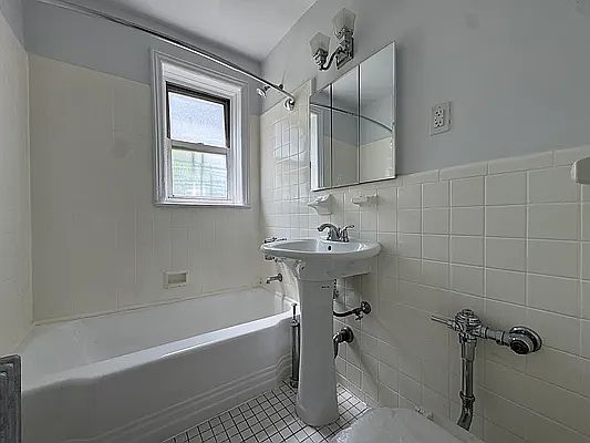 5th image of 28-10 172nd St Unit A
