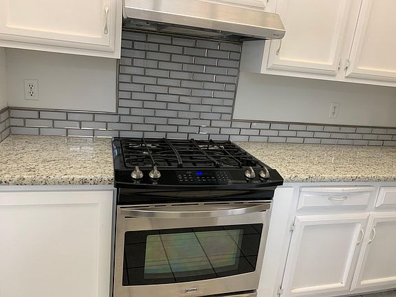 New stove and countertops