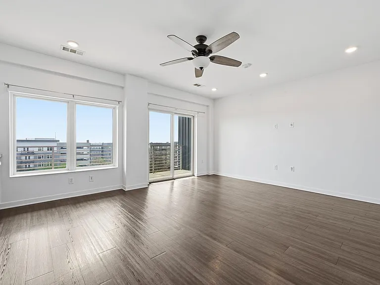 4361 S Congress Ave #526 — Photo 8