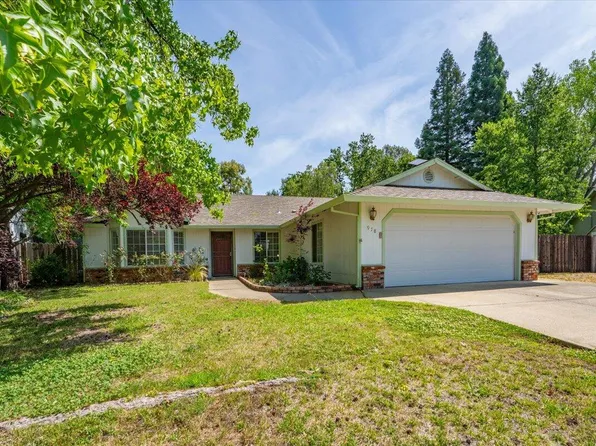 978 Fountain Cir, Redding, CA 96003