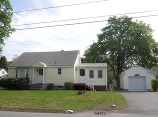 17 Dorothy Ave, Dracut, MA 01826