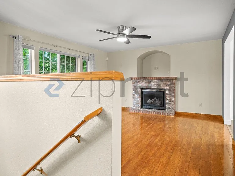 9915 SE 235th Pl — Photo 4