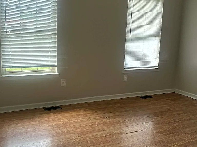 521 Four Mile Ave #A — Photo 9