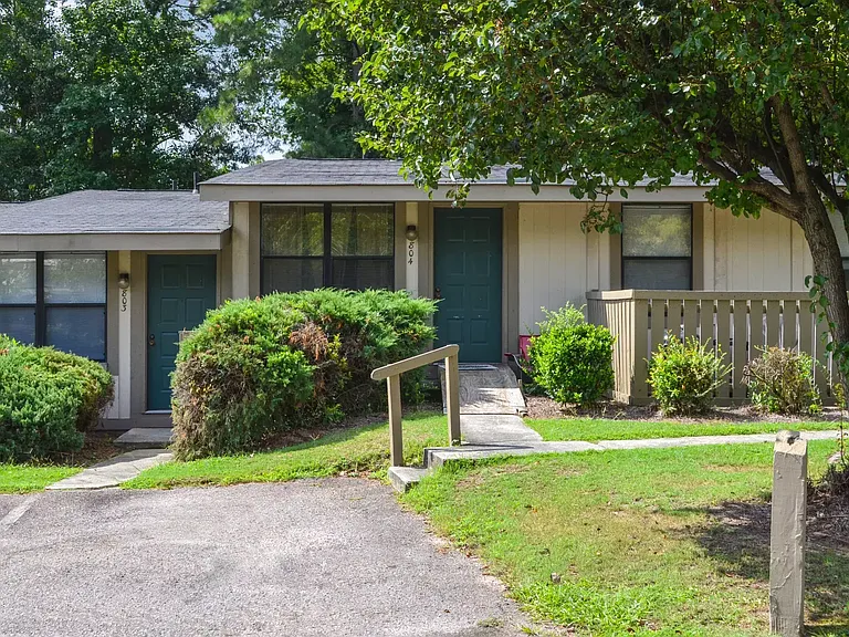 Cedar Ridge — Photo 2