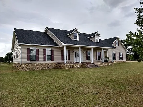 1643 Sumner Rd, Moultrie, GA 31768