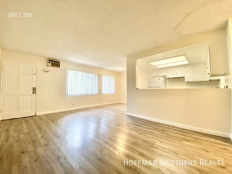 815 Centinela Ave #107 — Photo 3
