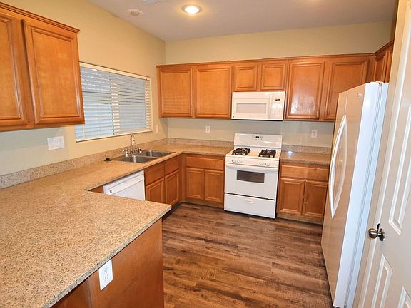 5th image of 4143 Macadamia Dr