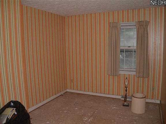 5th image of 763 Mentor Ave APT 2