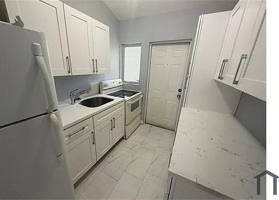 2 bed, 1075 sqft, $1,875 — Photo 3