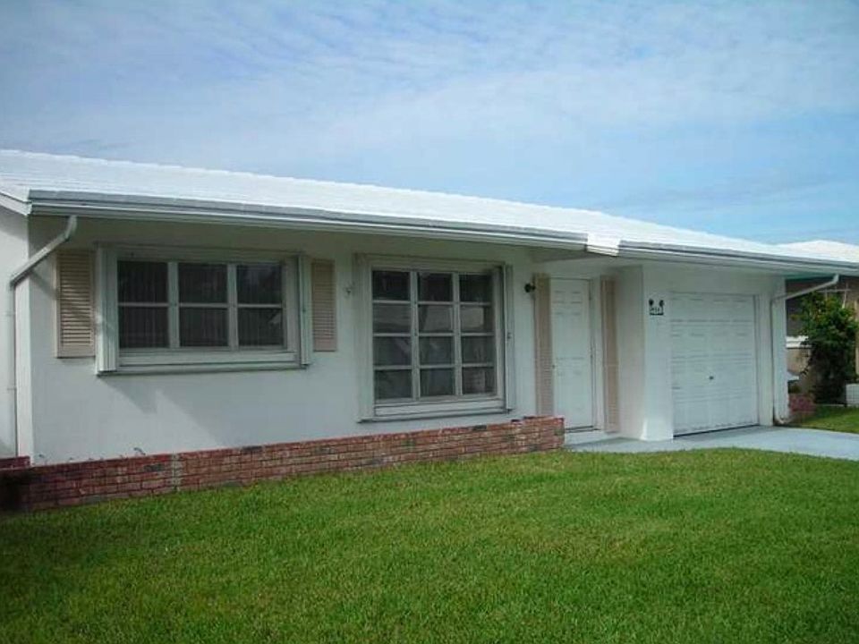 1st image of 4511 NW 43rd Ave