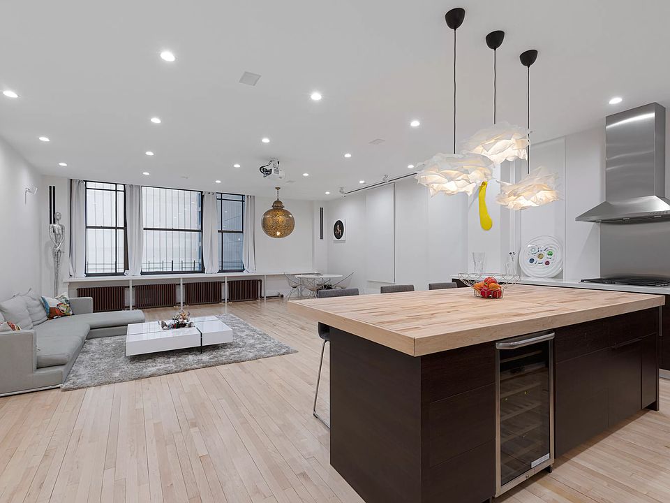 1st image of 176 Broadway APT 15A