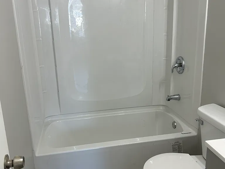 8218 Bellflower Rd — Photo 10
