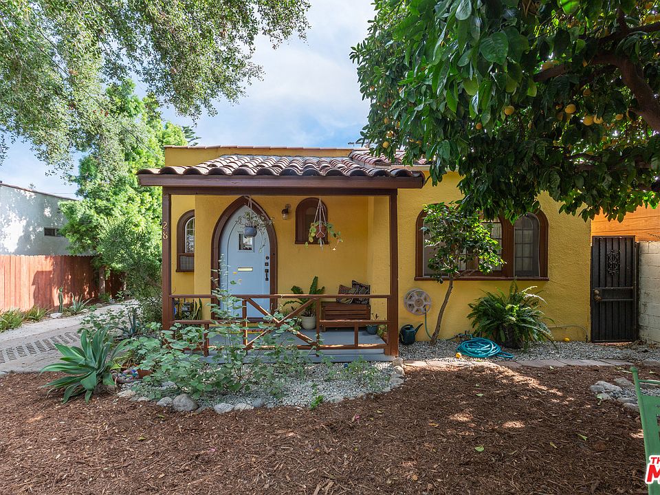 1st image of 28 E Calaveras St