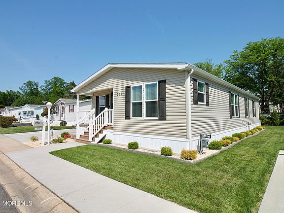 2nd image of 305 Farm Road
