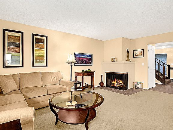 5th image of 10721 Glen Acres Dr S
