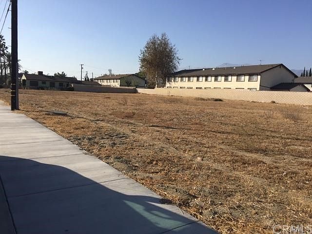 1st image of 9086 Juniper Ave