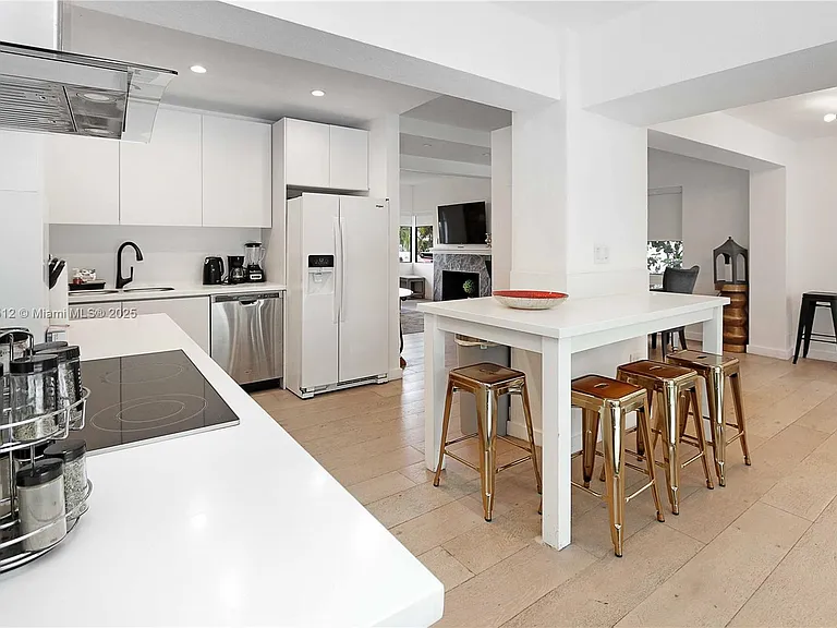 1109 NE 89th St — Photo 22