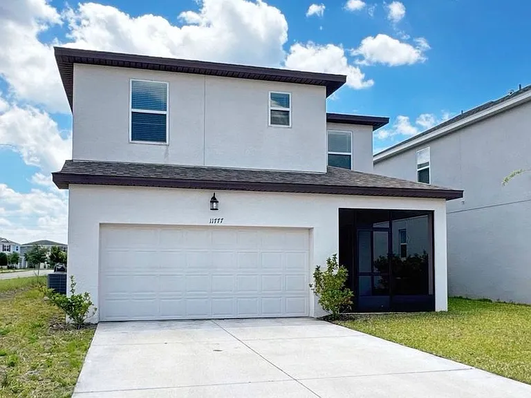 11777 Globe St — Photo 3