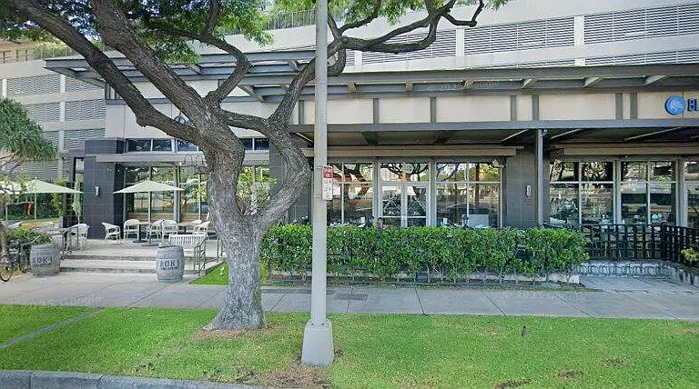 Kapiolani Blvd — Photo 35