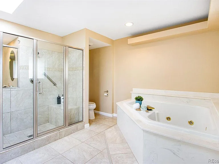 5828 Plateau Ct — Photo 11