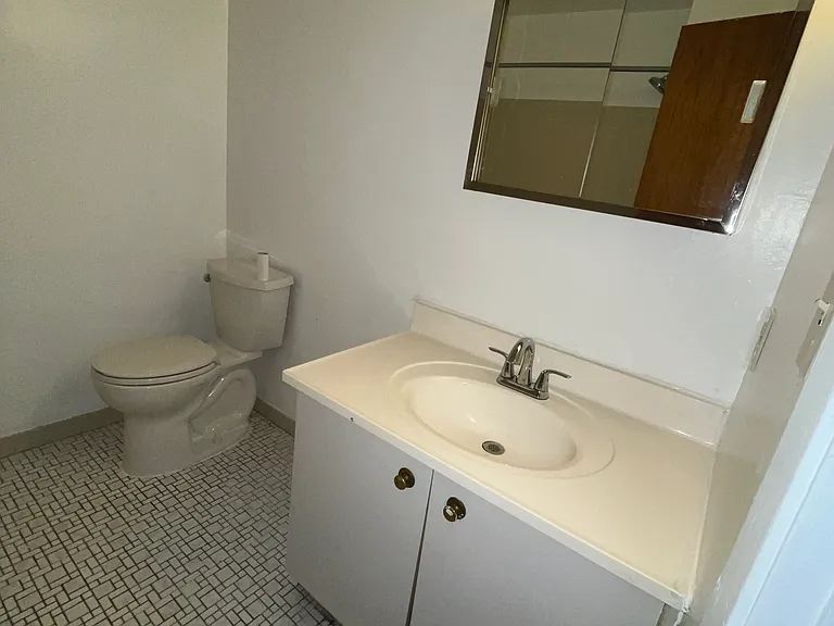 169 Parker Ave #B — Photo 10