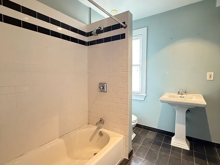 24 Eastburn St #22 — Photo 8