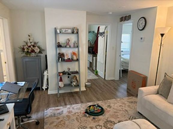 5th image of 113 Lyme Rd APT 7