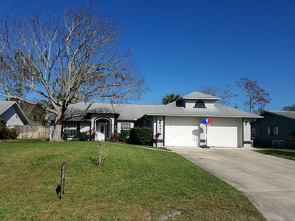 3rd image of 1861 Travelers Palm Dr