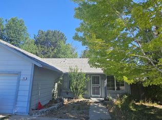 1850 Del Rosa Way, Sparks, NV 89434