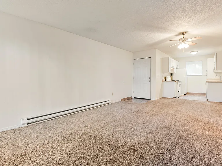 Quail Ridge Apartments — Photo 10