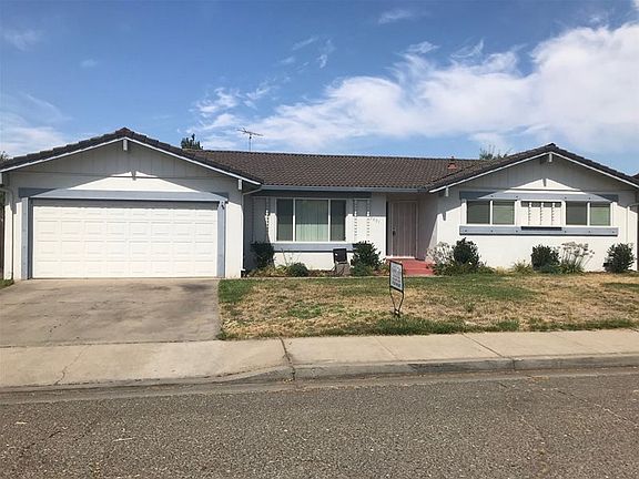 2nd image of 3401 N Olive Ave