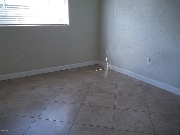 5th image of 102 S Peninsula Dr APT 110