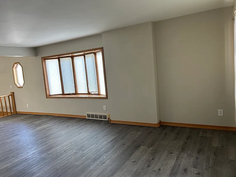 406 N Grant St — Photo 1