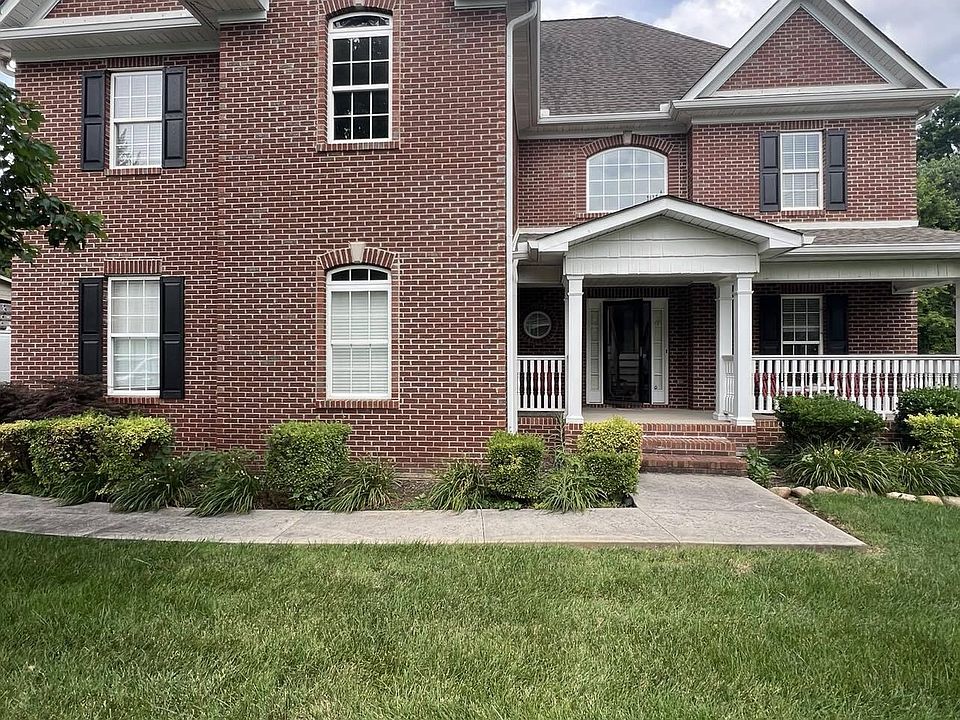 1st image of 1660 Botsford Dr