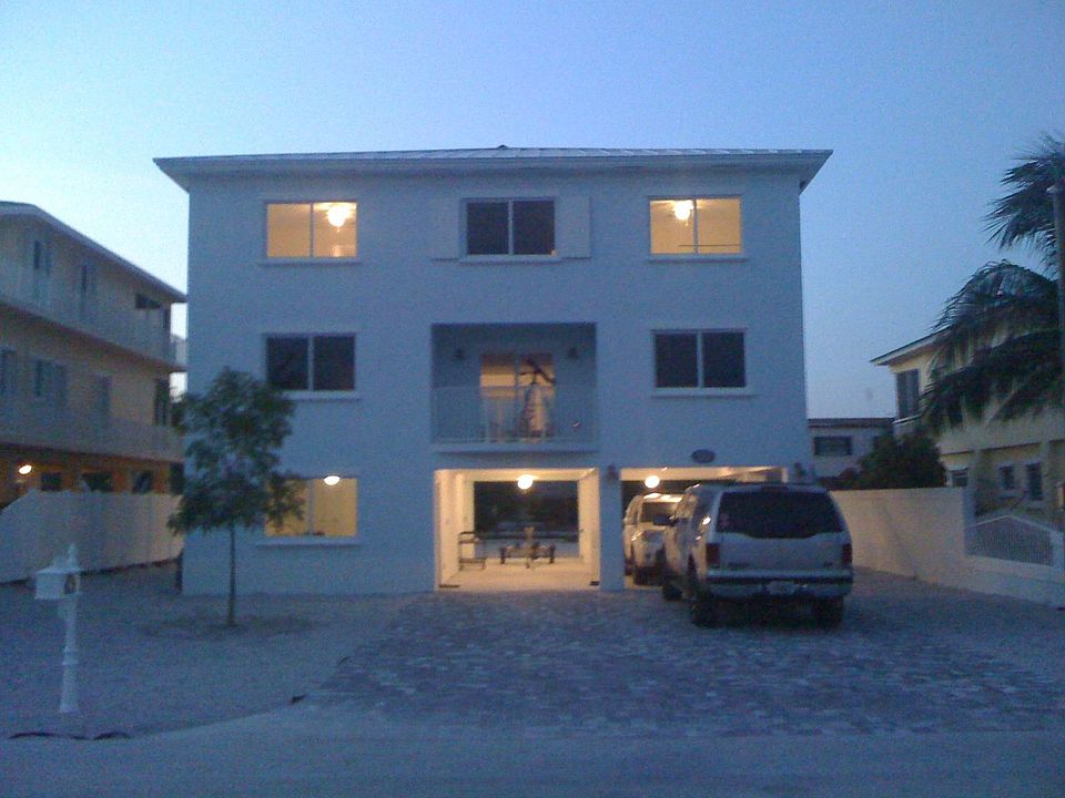 2nd image of 120 4th Ln