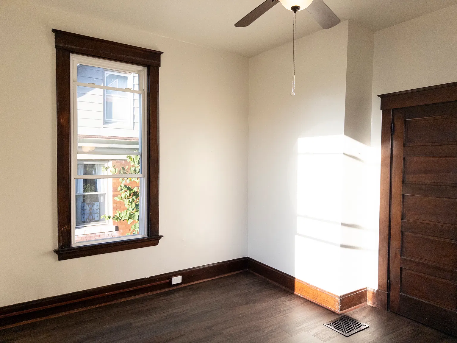 2 bed, 1500 sqft, $1,395 — Photo 3