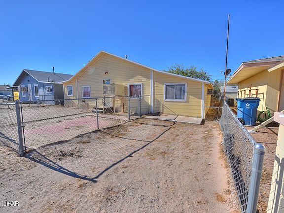 3rd image of 1416 S Navajo Ave