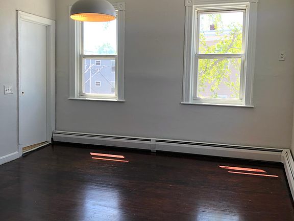 living room/dinning room