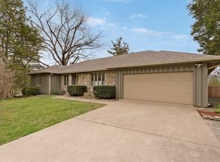 5211 S Timberlake Drive, Springfield, MO 65804