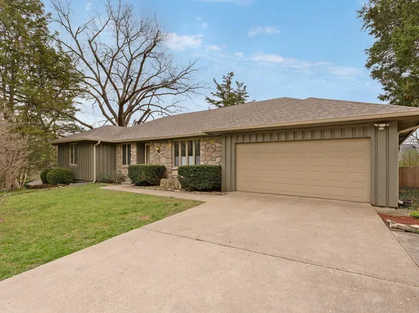 5211 S Timberlake Drive, Springfield, MO 65804